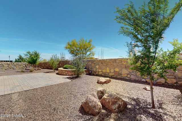 8133 Willow Bloom Circle, Las Cruces, NM 88007