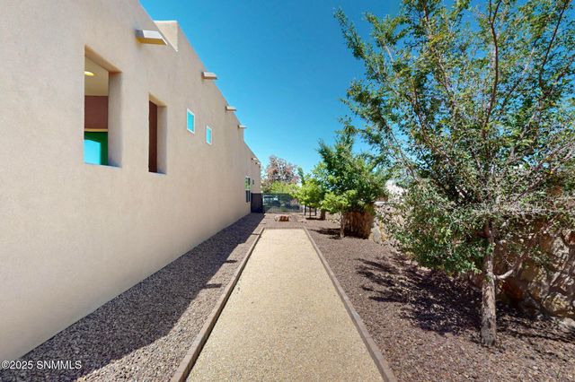 8133 Willow Bloom Circle, Las Cruces, NM 88007