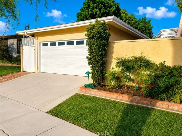 6414 E Willow, Long Beach, CA 90815