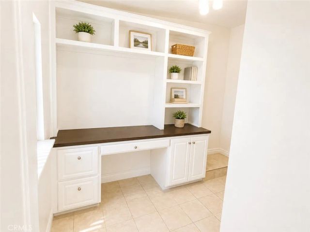 6414 E Willow, Long Beach, CA 90815