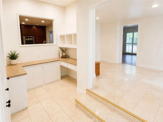 6414 E Willow, Long Beach, CA 90815