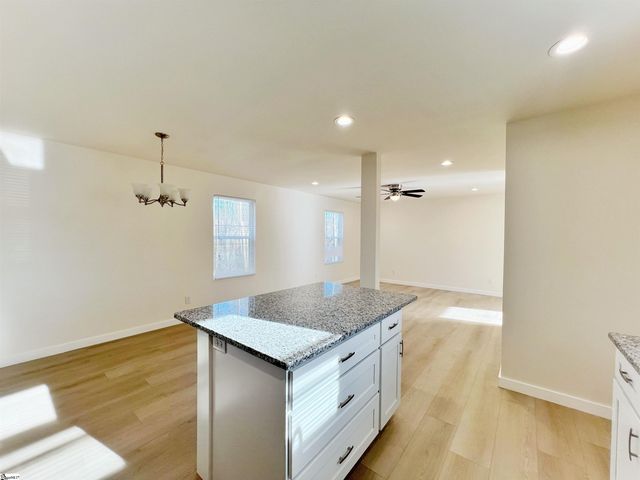 105 Everest Drive, Inman, SC 29349