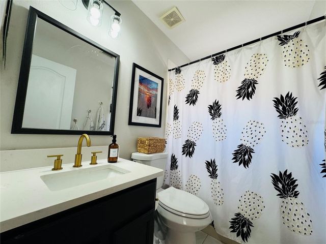 15207 SEAROBBIN DRIVE, Lakewood Ranch, FL 34202