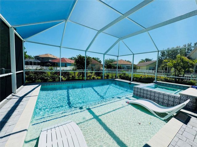 15207 SEAROBBIN DRIVE, Lakewood Ranch, FL 34202