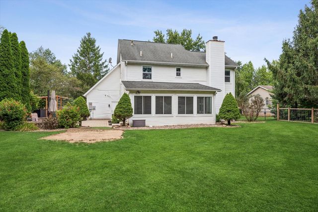 771 Chester Drive, Hebron, IN 46341
