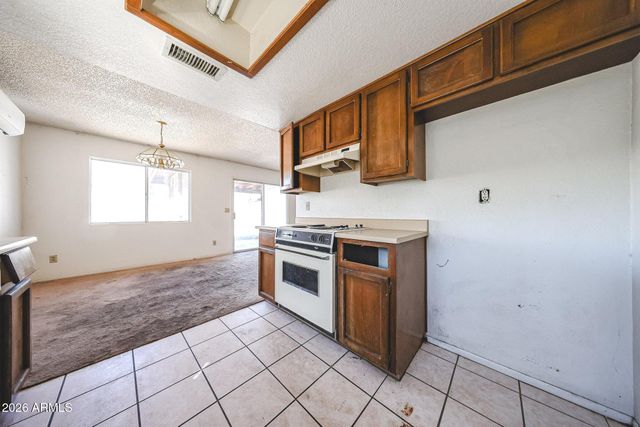 120 W 14TH Avenue, Apache Junction, AZ 85120