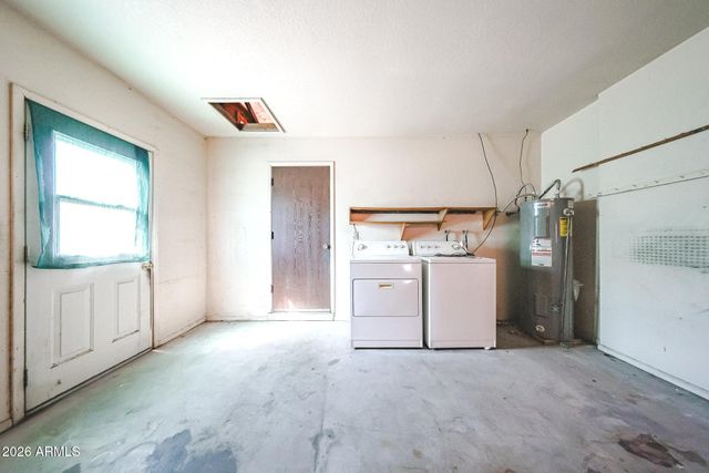 120 W 14TH Avenue, Apache Junction, AZ 85120