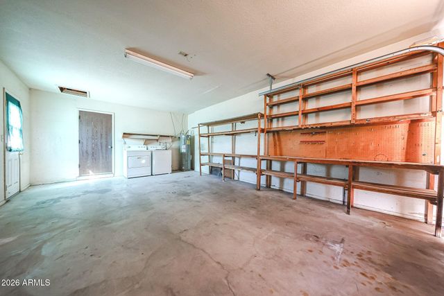 120 W 14TH Avenue, Apache Junction, AZ 85120