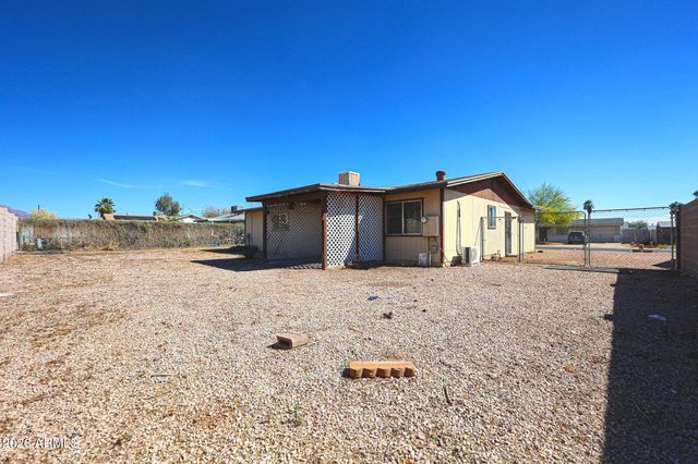 120 W 14TH Avenue, Apache Junction, AZ 85120