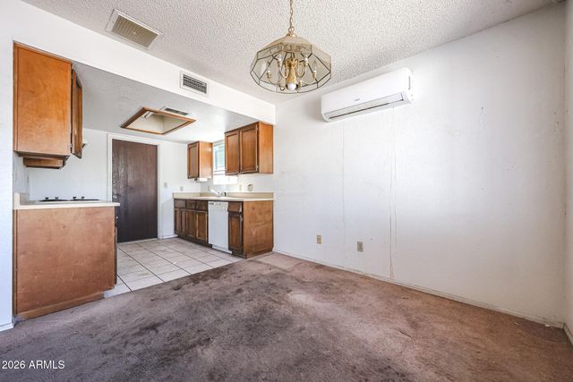 120 W 14TH Avenue, Apache Junction, AZ 85120