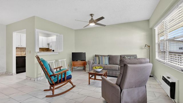 415 Mansfield J, Boca Raton, FL 33434