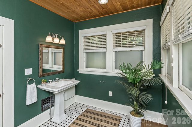 178 Coleman Avenue, Asheville, NC 28801