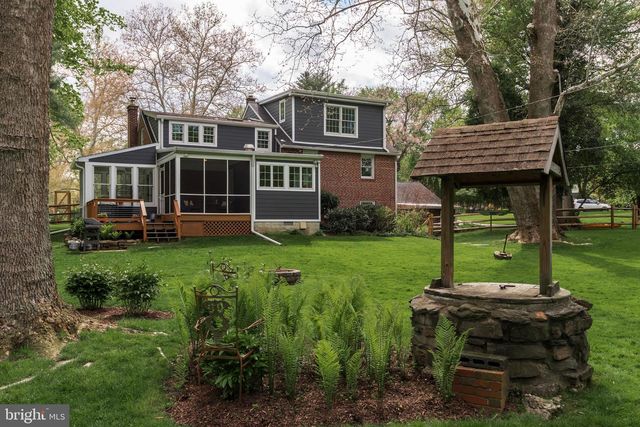 236 ANTHONY WAYNE DR, Wayne, PA 19087