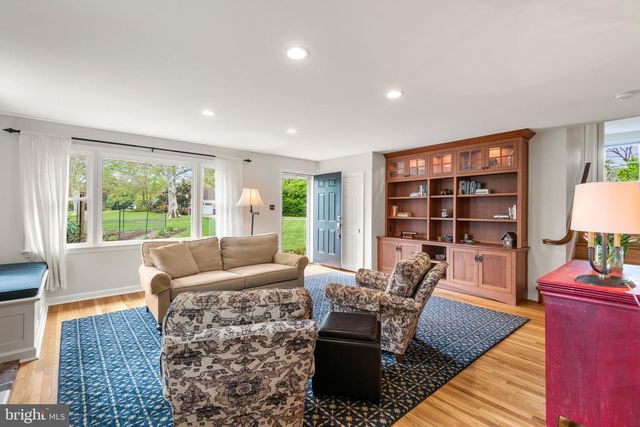 236 ANTHONY WAYNE DR, Wayne, PA 19087
