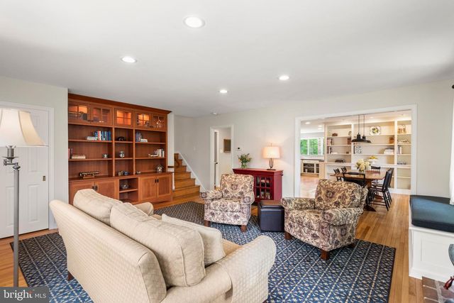 236 ANTHONY WAYNE DR, Wayne, PA 19087