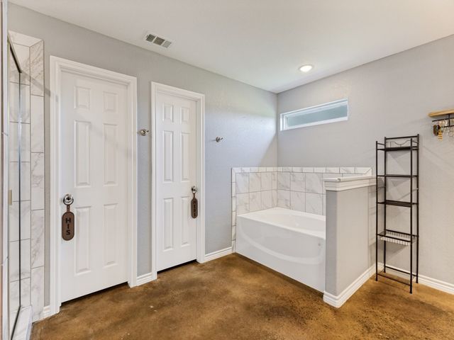 760 County Road 4380, Decatur, TX 76234