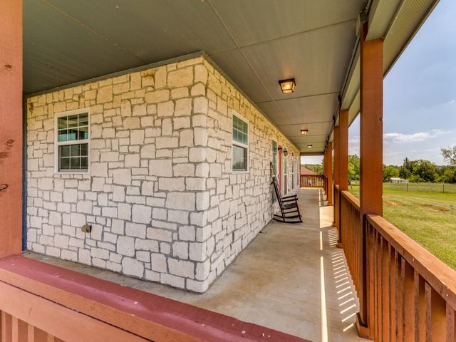 760 County Road 4380, Decatur, TX 76234