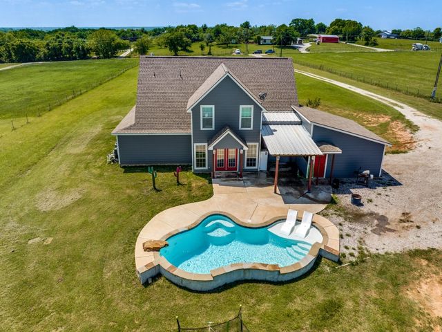 760 County Road 4380, Decatur, TX 76234