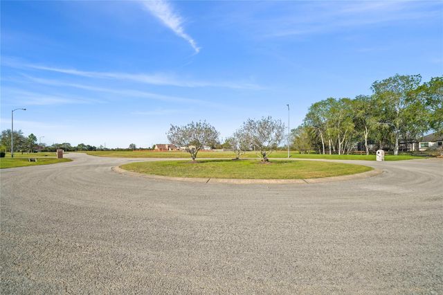 4918 Brazos Lakes Drive, Richmond, TX 77469