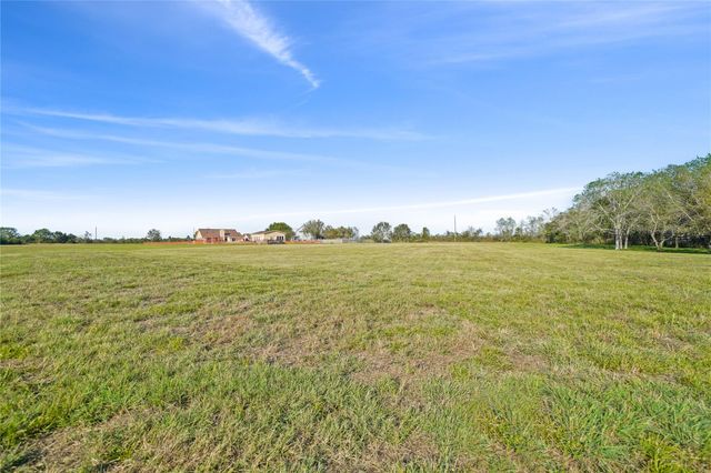 4918 Brazos Lakes Drive, Richmond, TX 77469