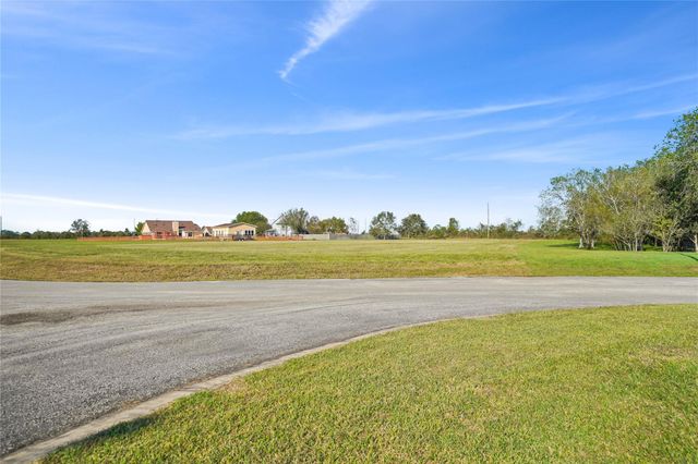 4918 Brazos Lakes Drive, Richmond, TX 77469