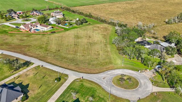 4918 Brazos Lakes Drive, Richmond, TX 77469