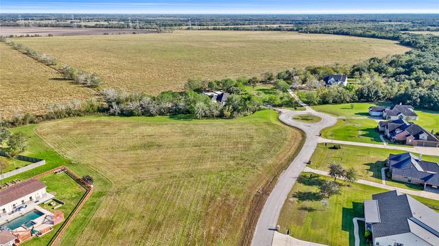 4918 Brazos Lakes Drive, Richmond, TX 77469