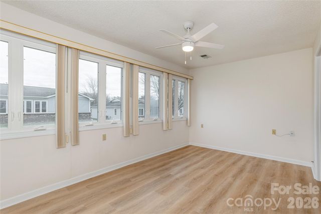 228 Dartcrest Drive, Hendersonville, NC 28792