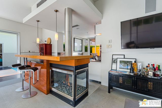 1947 S Joshua Tree Place, Palm Springs, CA 92264