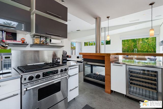 1947 S Joshua Tree Place, Palm Springs, CA 92264