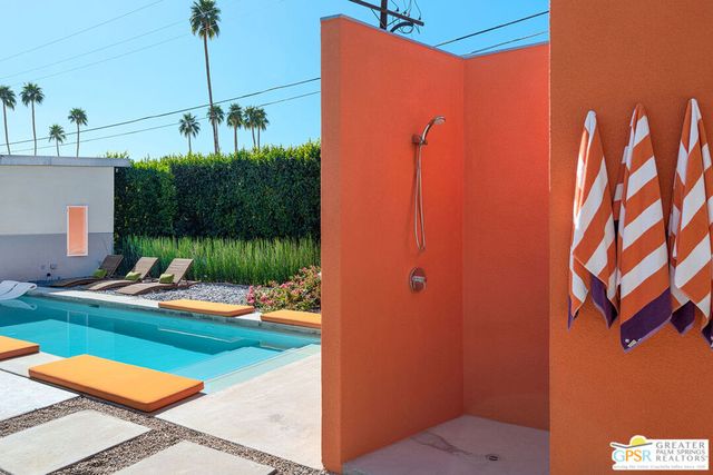 1947 S Joshua Tree Place, Palm Springs, CA 92264