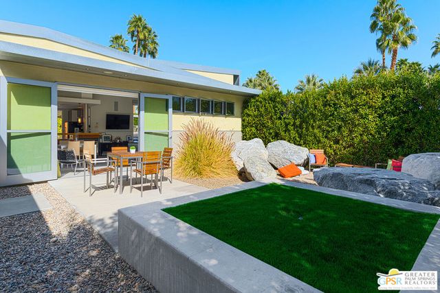 1947 S Joshua Tree Place, Palm Springs, CA 92264