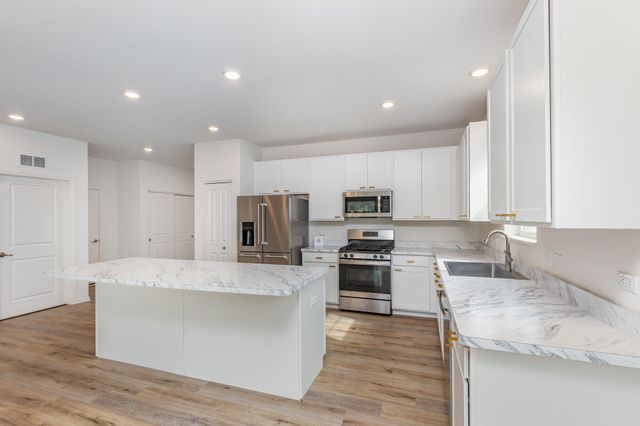 11676 Thomas Street, Crown Point, IN 46307