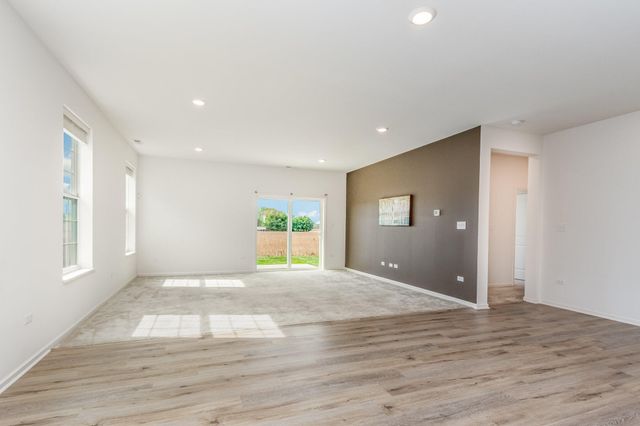 11676 Thomas Street, Crown Point, IN 46307