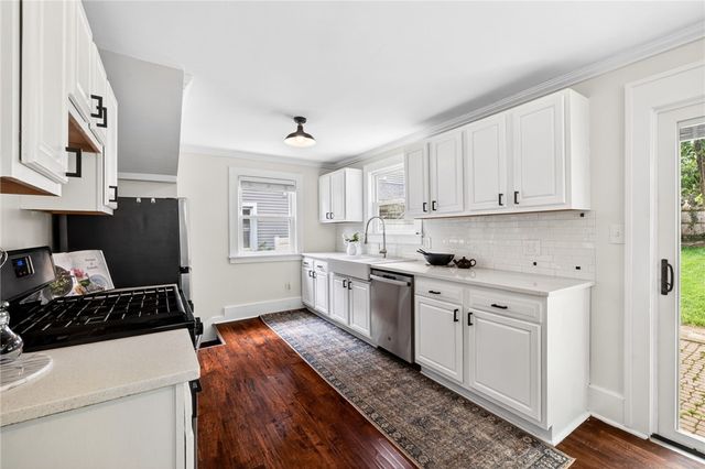 128 West Ivy Street, East Rochester, NY 14445
