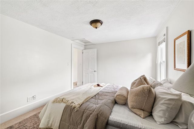 128 West Ivy Street, East Rochester, NY 14445