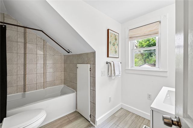 128 West Ivy Street, East Rochester, NY 14445