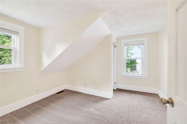 128 West Ivy Street, East Rochester, NY 14445