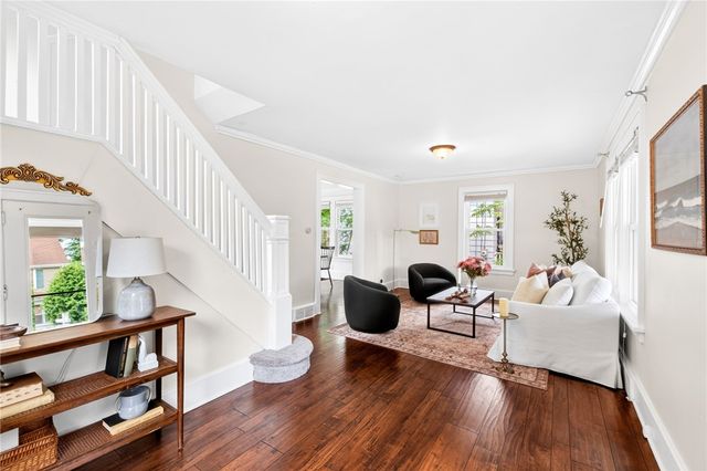 128 West Ivy Street, East Rochester, NY 14445