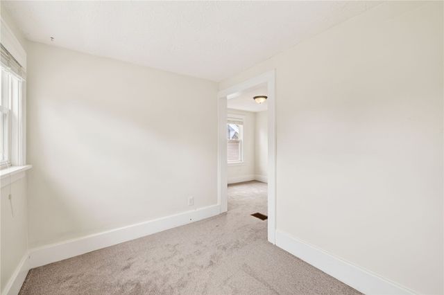 128 West Ivy Street, East Rochester, NY 14445