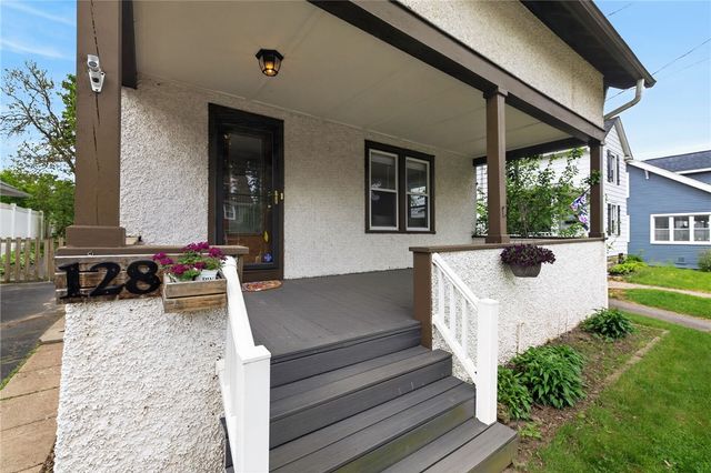 128 West Ivy Street, East Rochester, NY 14445