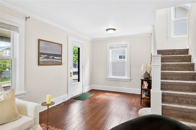 128 West Ivy Street, East Rochester, NY 14445