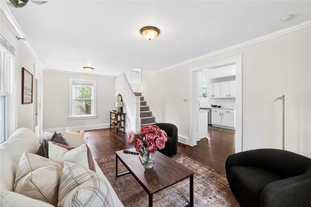 128 West Ivy Street, East Rochester, NY 14445