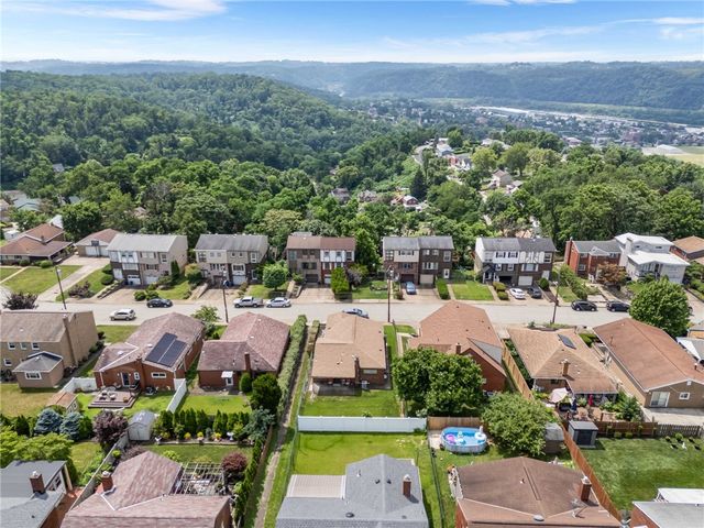 419 Susanna Ct., Greenfield, PA 15207