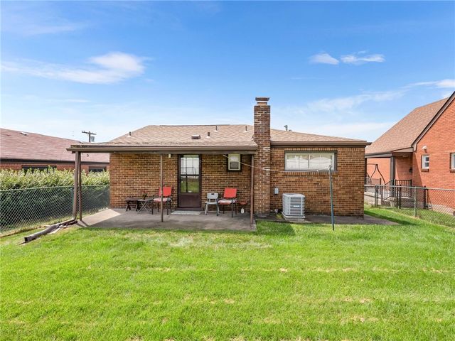 419 Susanna Ct., Greenfield, PA 15207