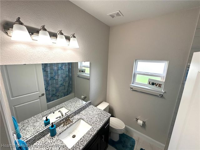 621 Palmdale Avenue, Avon Park, FL 33825