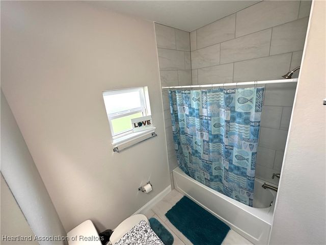 621 Palmdale Avenue, Avon Park, FL 33825