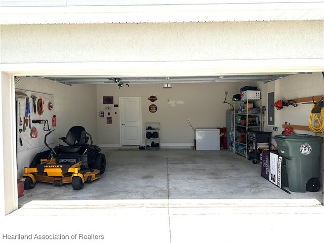 621 Palmdale Avenue, Avon Park, FL 33825