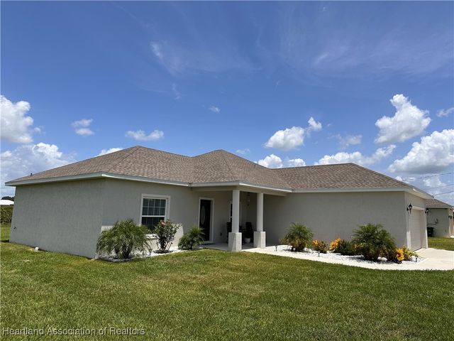 621 Palmdale Avenue, Avon Park, FL 33825
