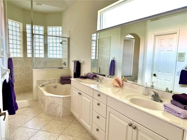28171 L Burton Fletcher CT, Bonita Springs, FL 34135